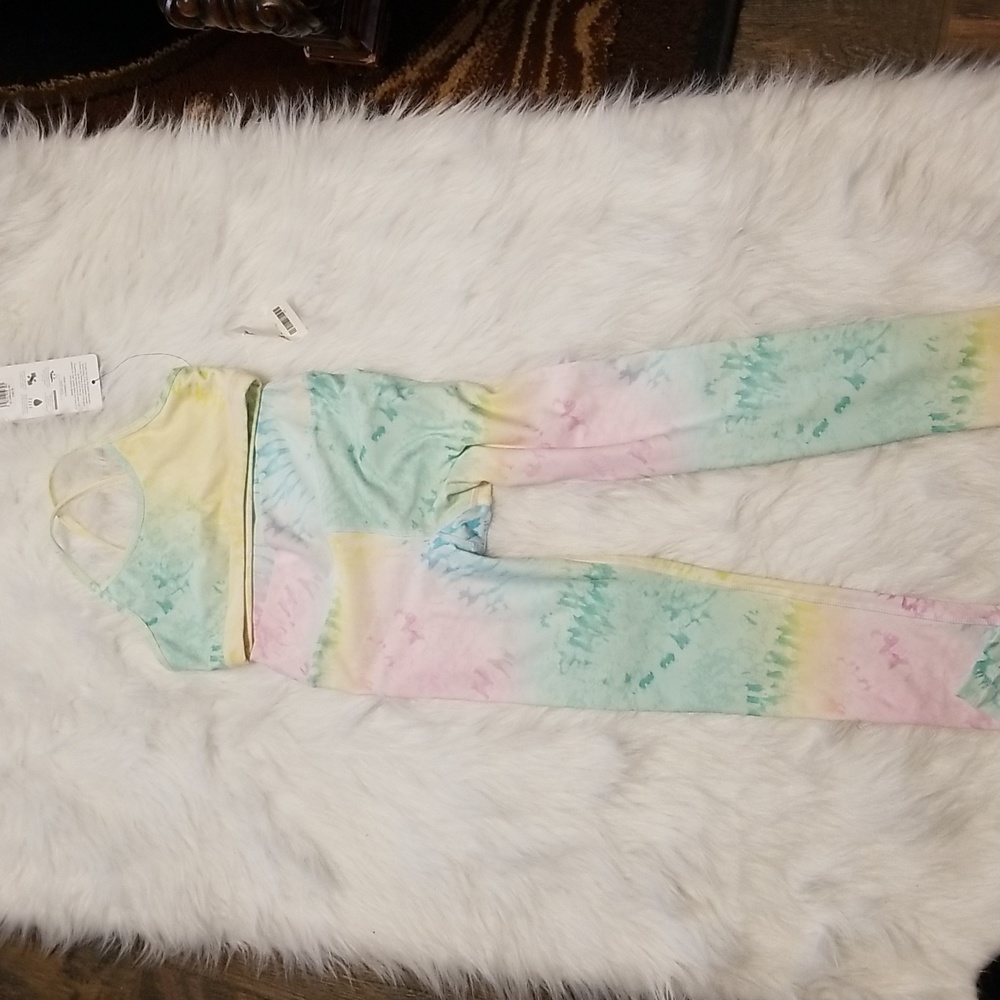 Girls leggings and matching sports bra Size M